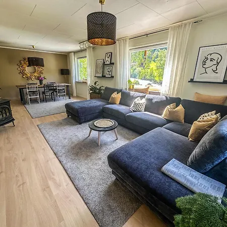 Scandinavian In Fjords Apartment Norddal